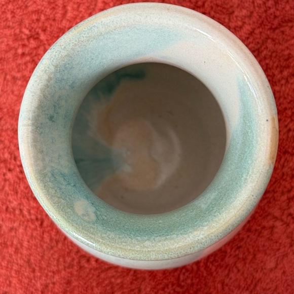 Hand Thrown Signed Pottery Vase Turquoise & White 4" X 4" - Picture 3 of 6